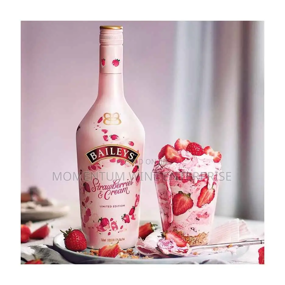 Baileys Strawberry Cream Liqueur 70cl