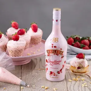 Baileys Strawberry Cream Liqueur 70cl