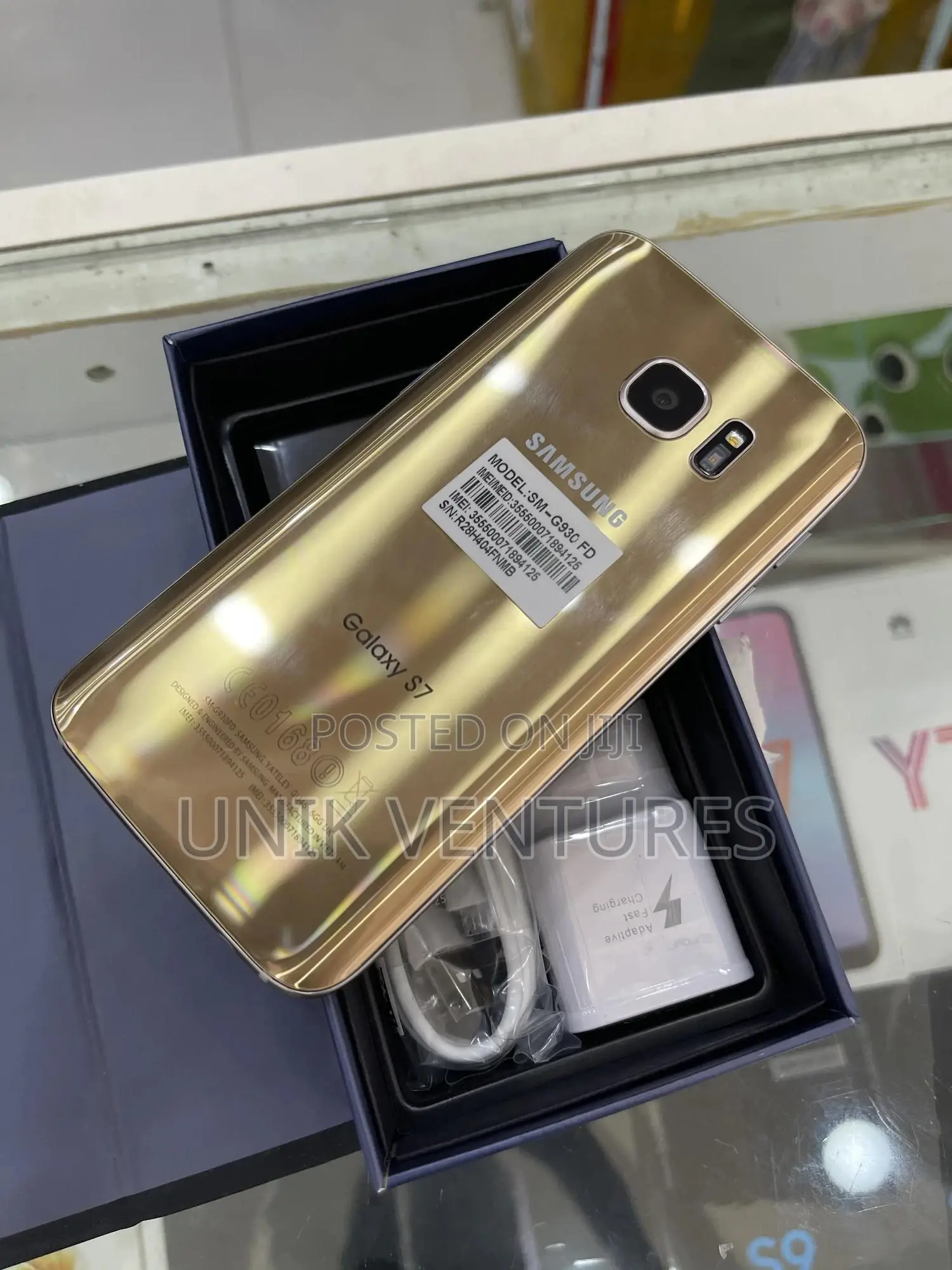 New Samsung Galaxy S7 32 GB Gold