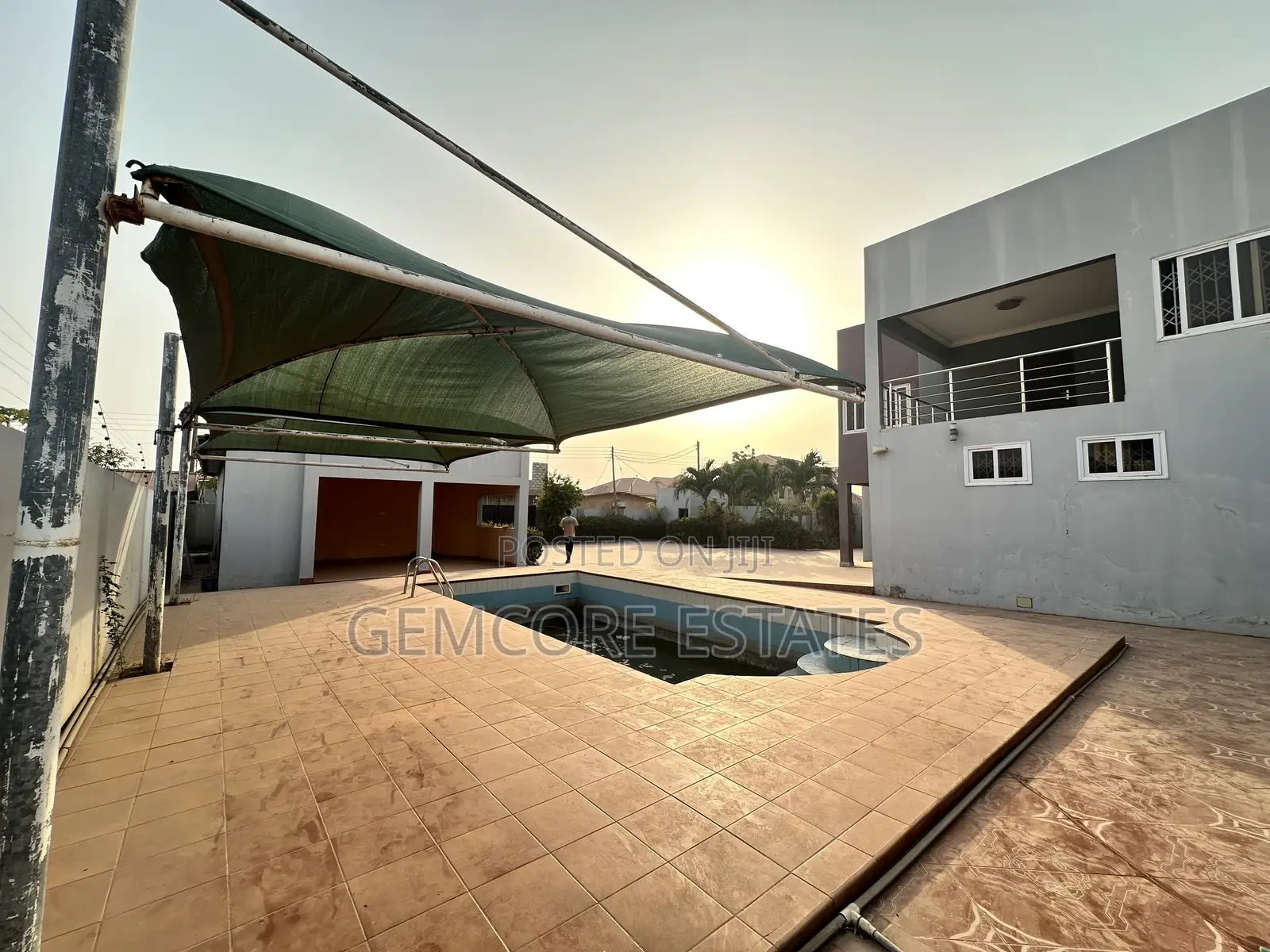 4bdrm House in West Trasacco, Ashaley Botwe for sale