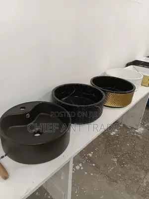 Pedicure Basin / Countertop Basin. Black. Yt-08