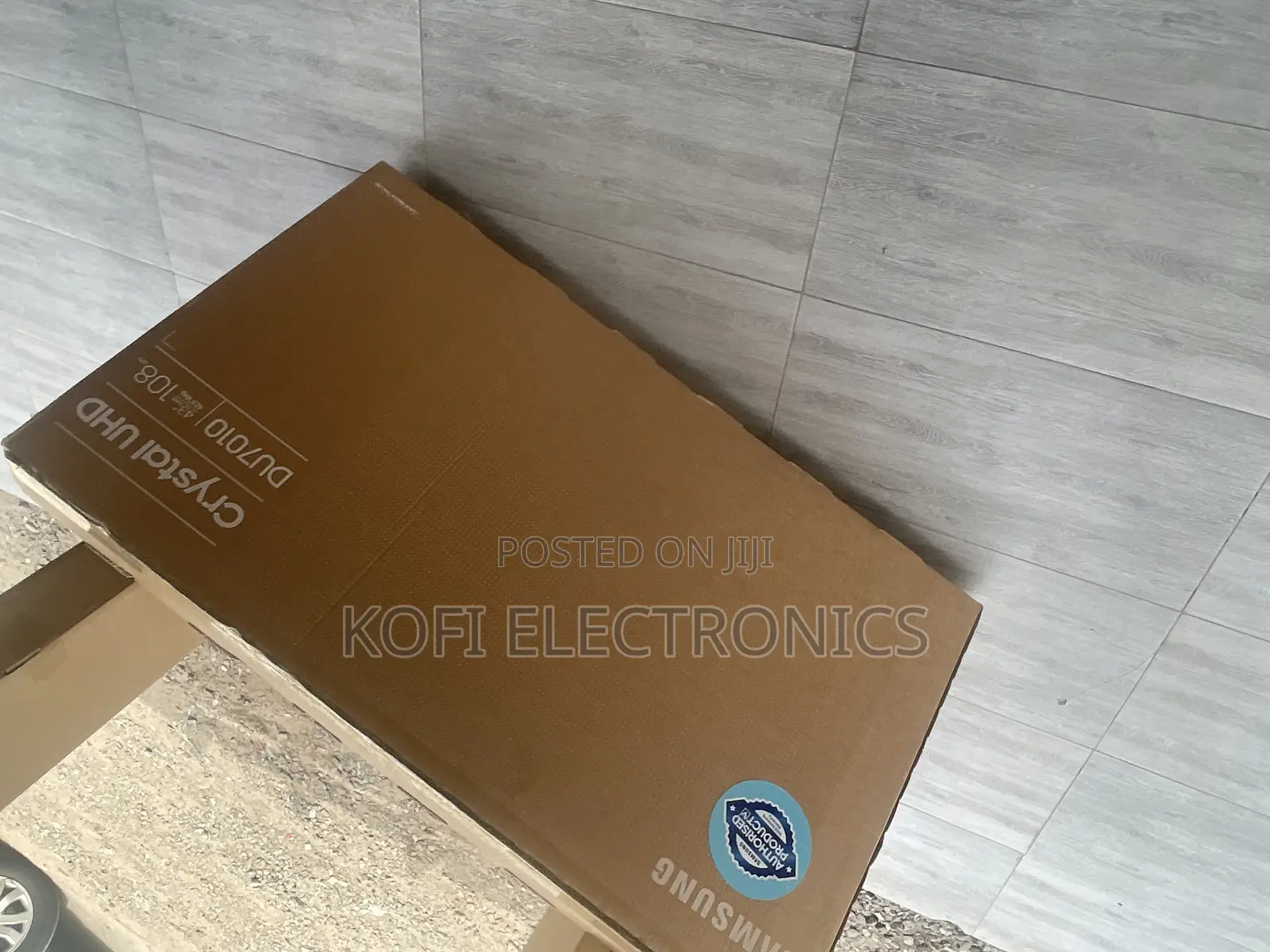 Du7010 2024 Series 7(43") Ultra HD Smart Samsung TV Wi-Fi