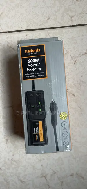 Halfords 200w Power Car Inverter With Uk Plug, Usb Usb-C