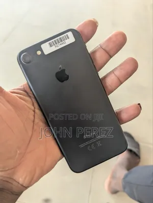 Apple iPhone 7 32 GB Black