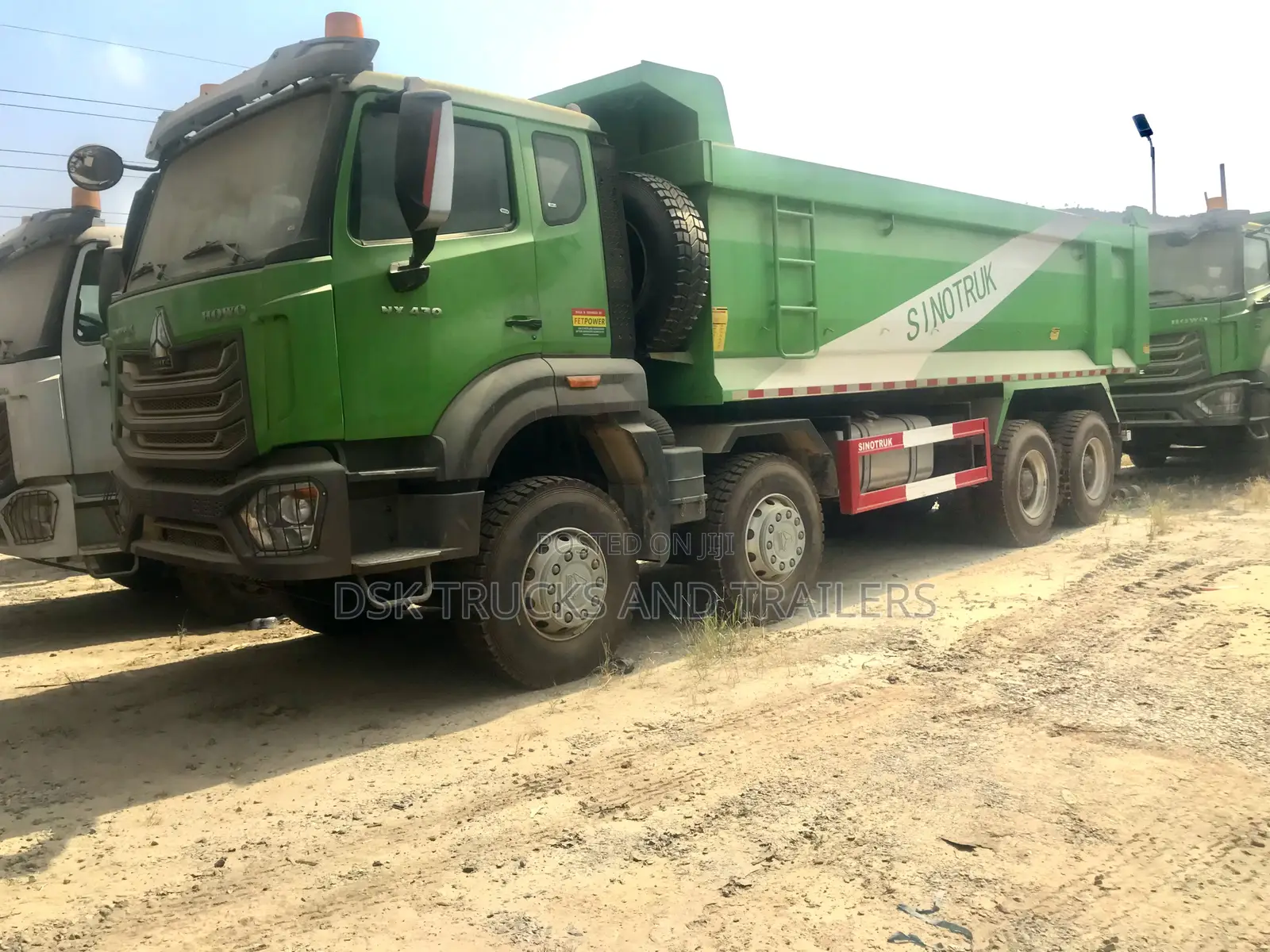 8x4 (12 Wheeler) U Shaped Howo Tipper Truck