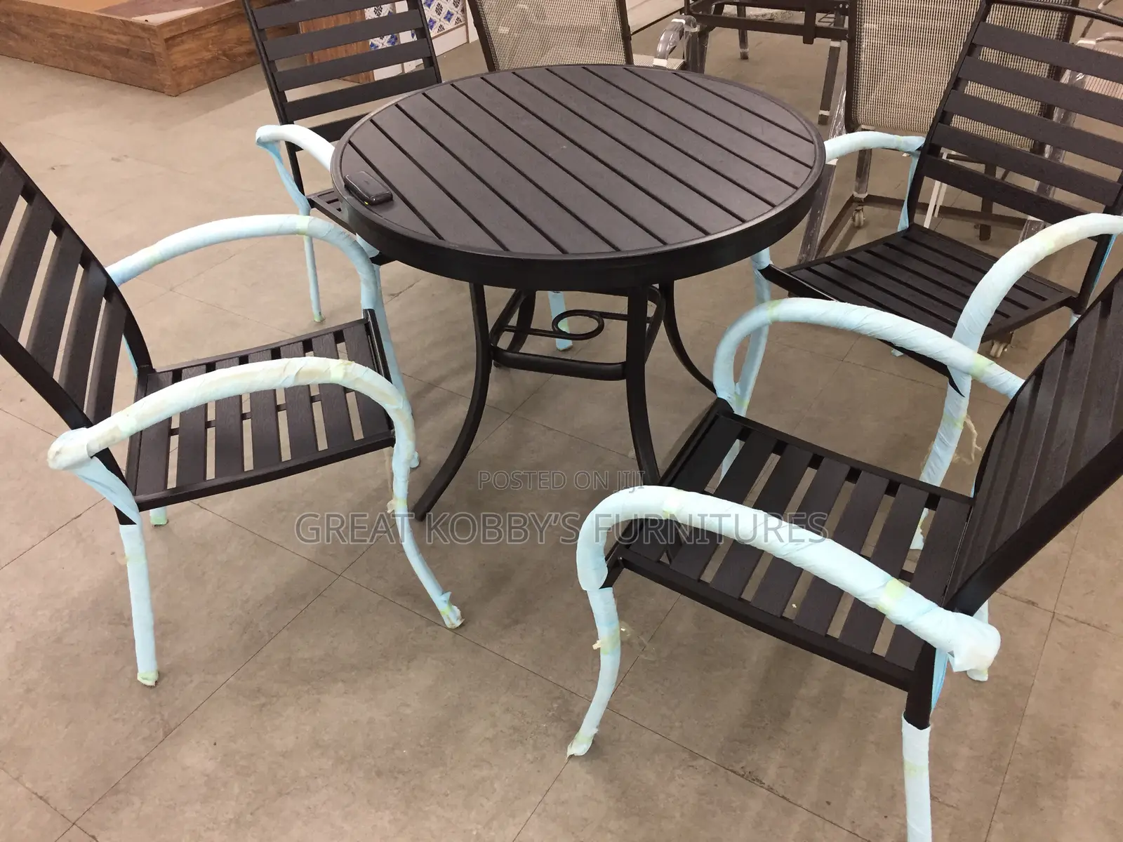 Outdoor Seating Table