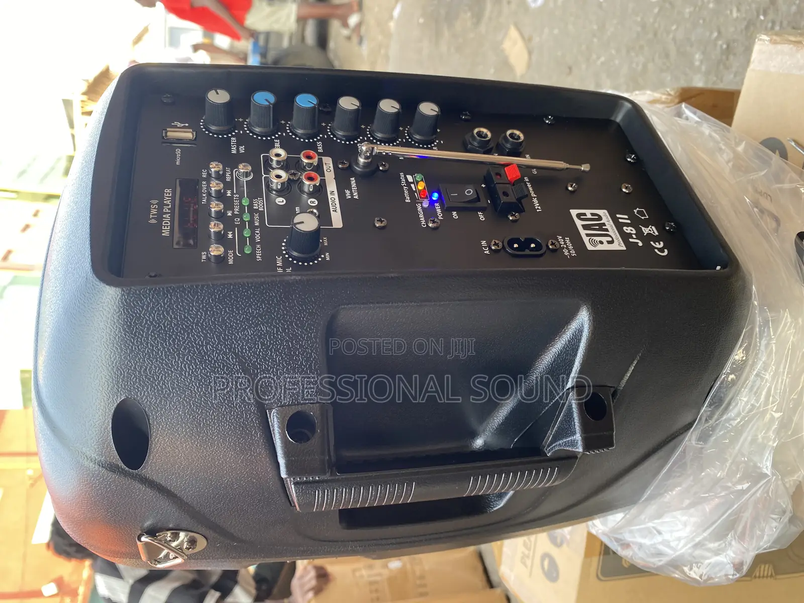 Jac 8” Rechargeable