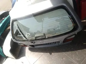 Nissan Almera Boot; 1st Type/Old Type