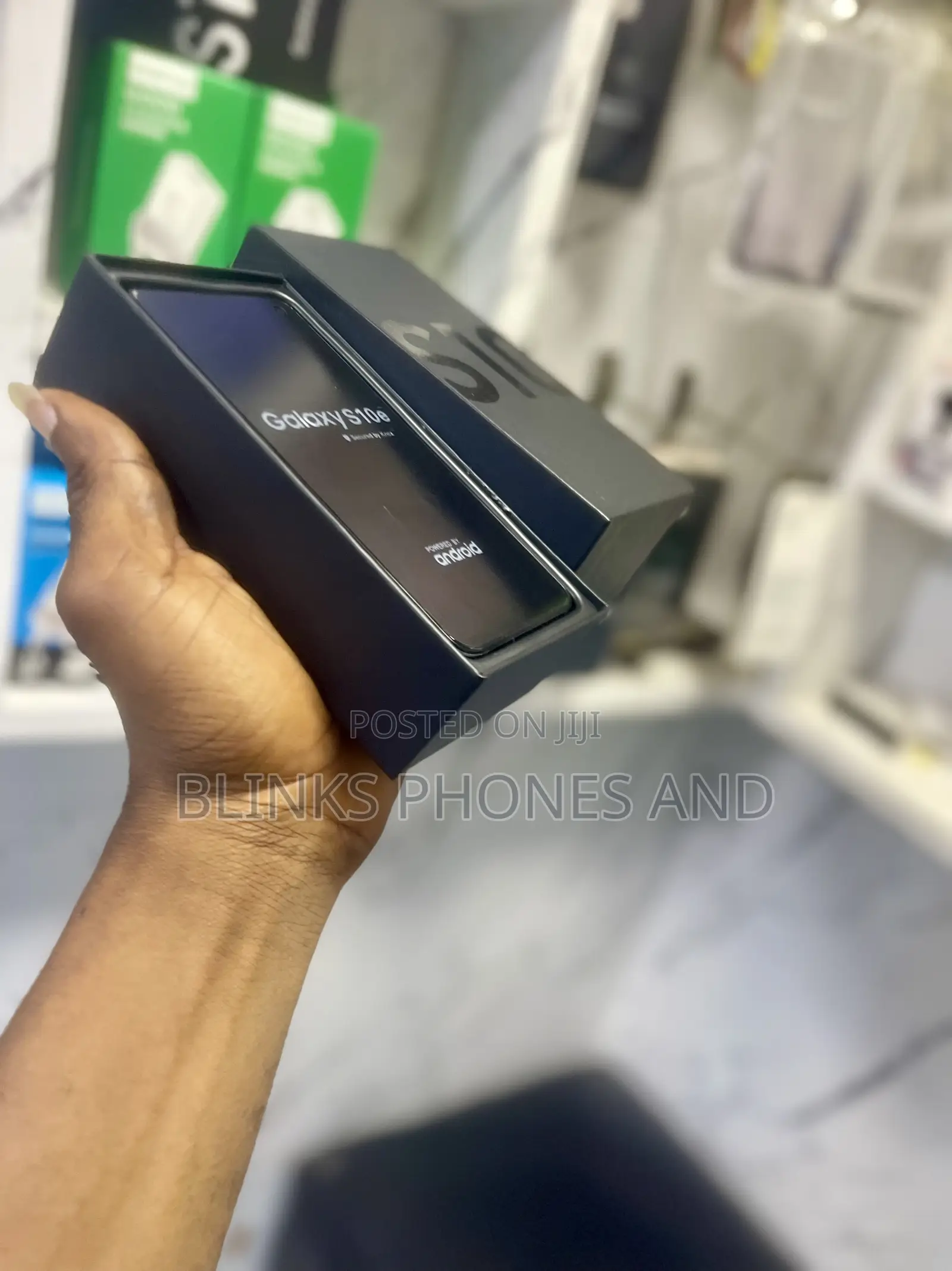 New Samsung Galaxy S10e 128 GB Black