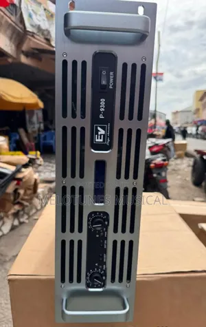 Ev P-9300 Power Amplifier