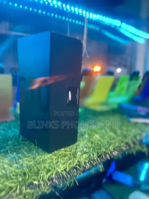New Samsung Galaxy S10e 128 GB Black
