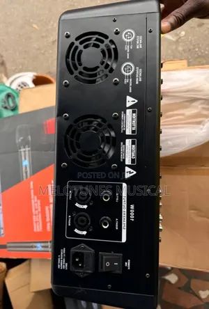 Yamaha KPG-8806 6-Channel Powered Mixer