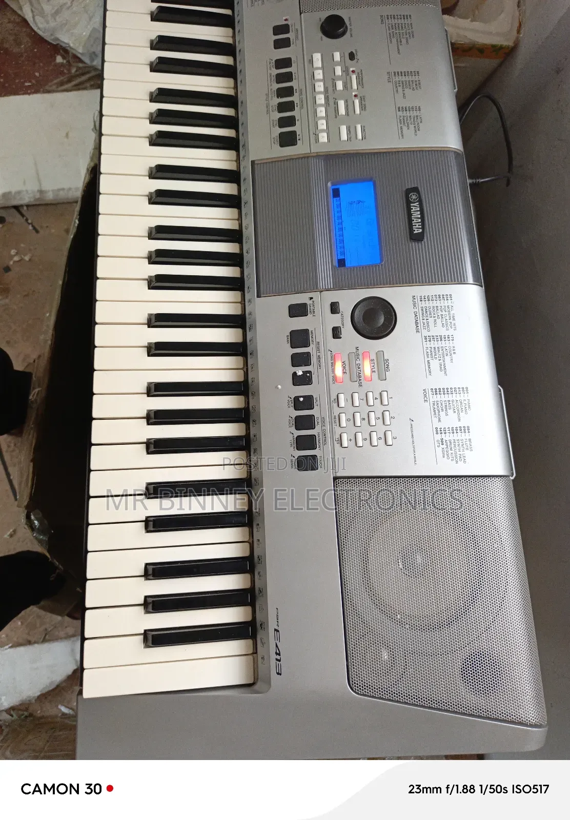 Yamaha PSR E413