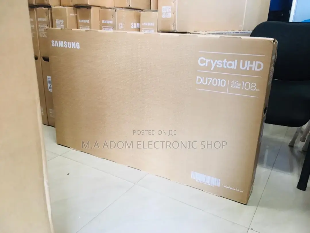 Your Entertainment Hub: Samsung 43" Smart TV