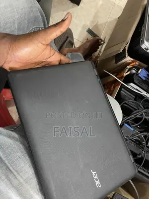 Laptop Acer 4GB Intel SSD 32GB