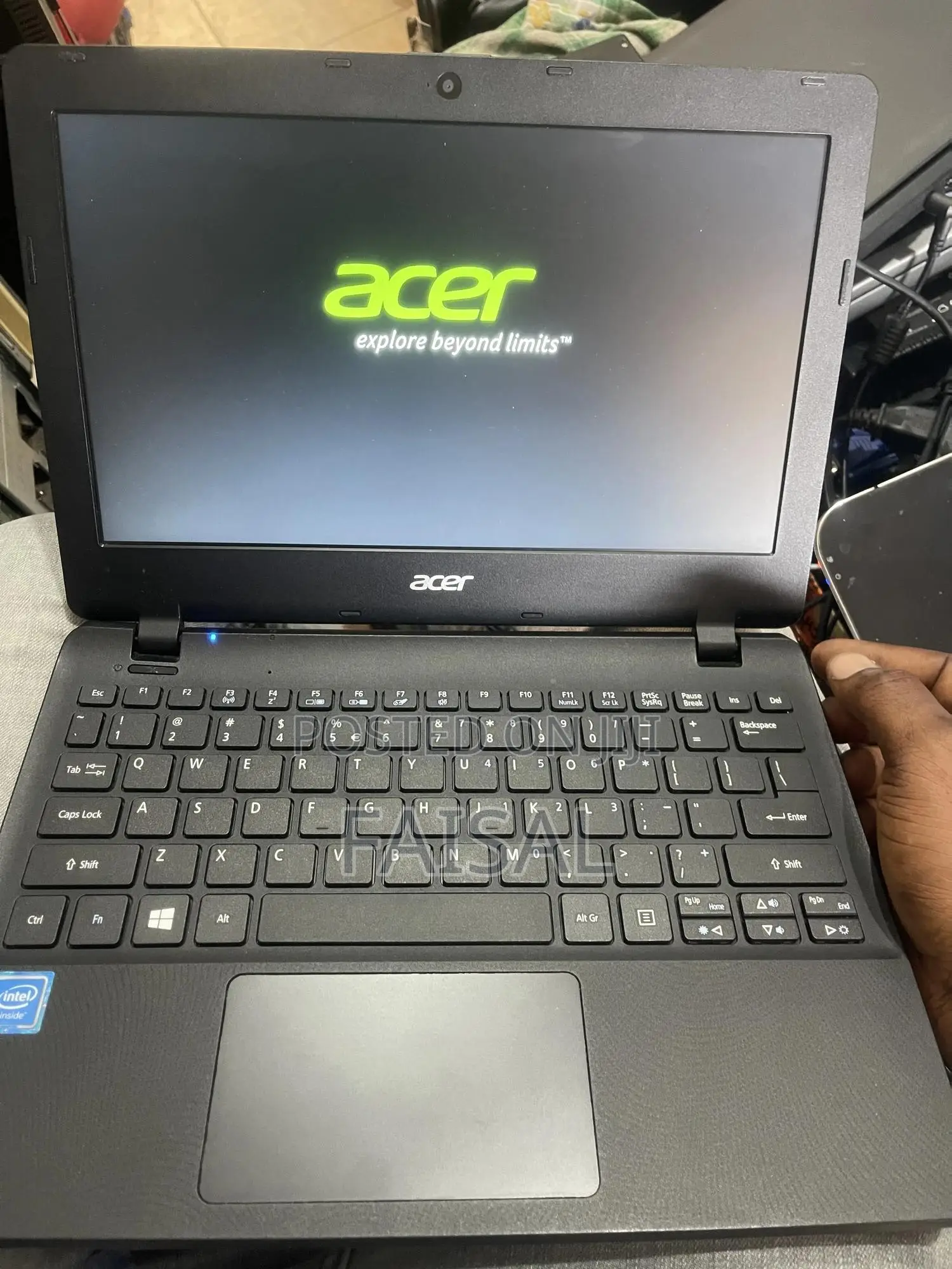 Laptop Acer 4GB Intel SSD 32GB