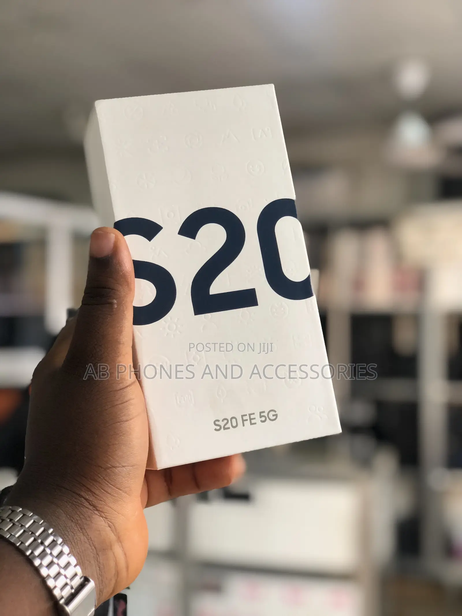 New Samsung Galaxy S20 FE 128 GB Red