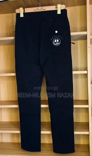 Original Nike Free Leg Joggers Available in Stock