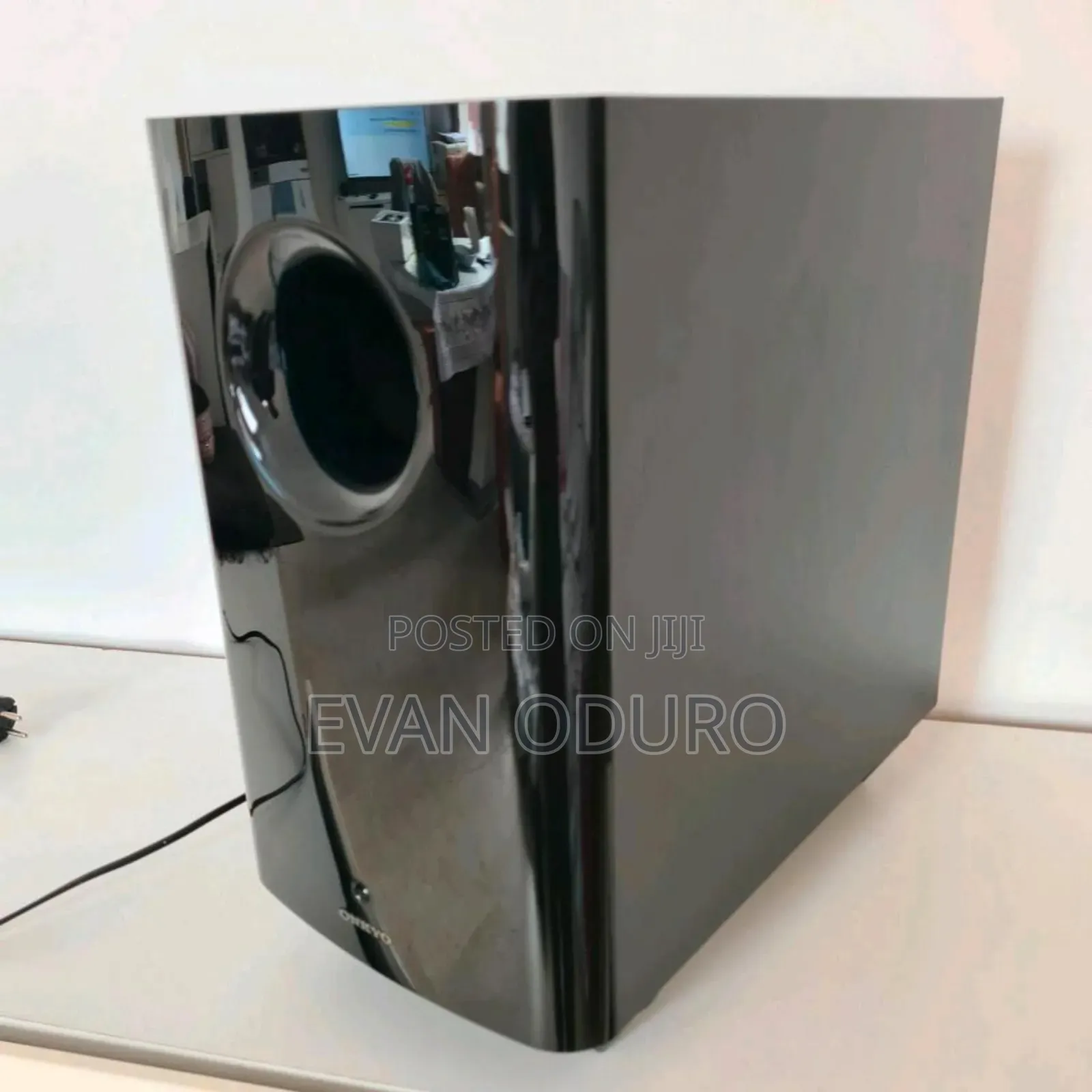 Powerful Onkyo 5.1 Full Set Bass and Surround Speakers