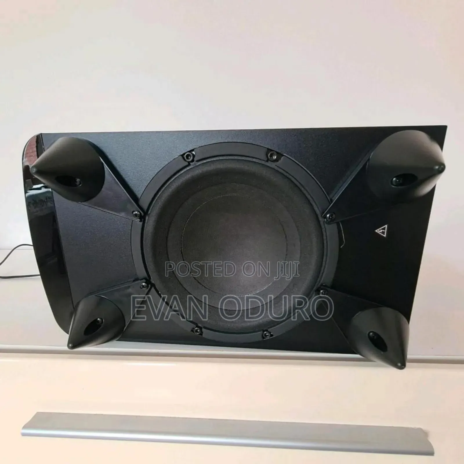 Powerful Onkyo 5.1 Full Set Bass and Surround Speakers