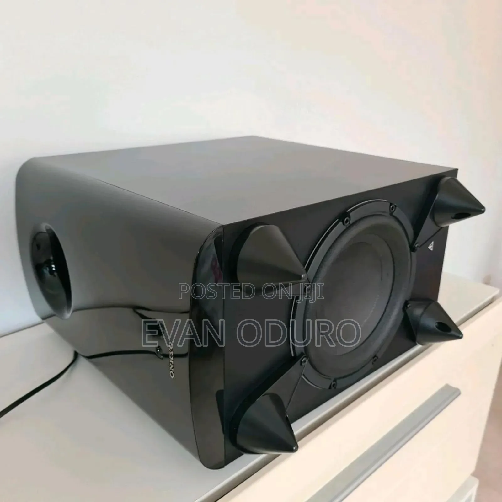 Powerful Onkyo 5.1 Full Set Bass and Surround Speakers