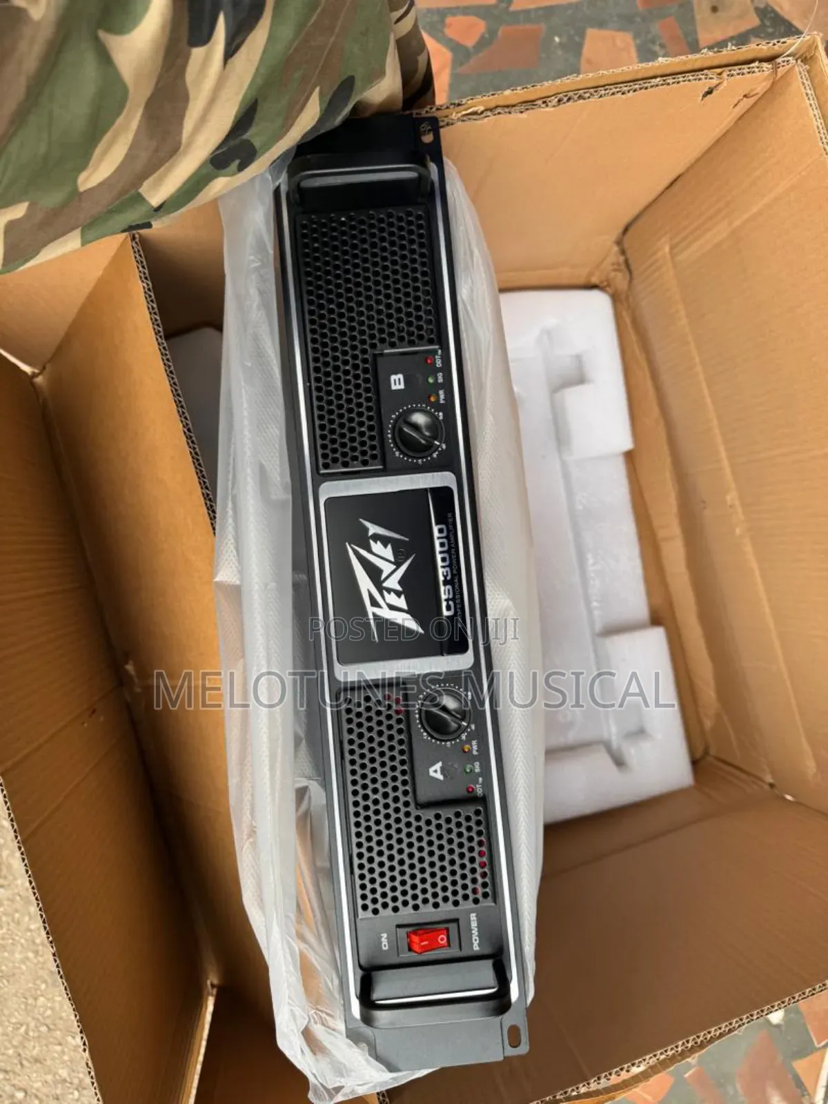 Peavey Cs 3000 - Stereo Power Amplifier