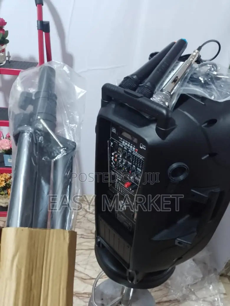 Chargeable Speaker 3 Mics and Stand