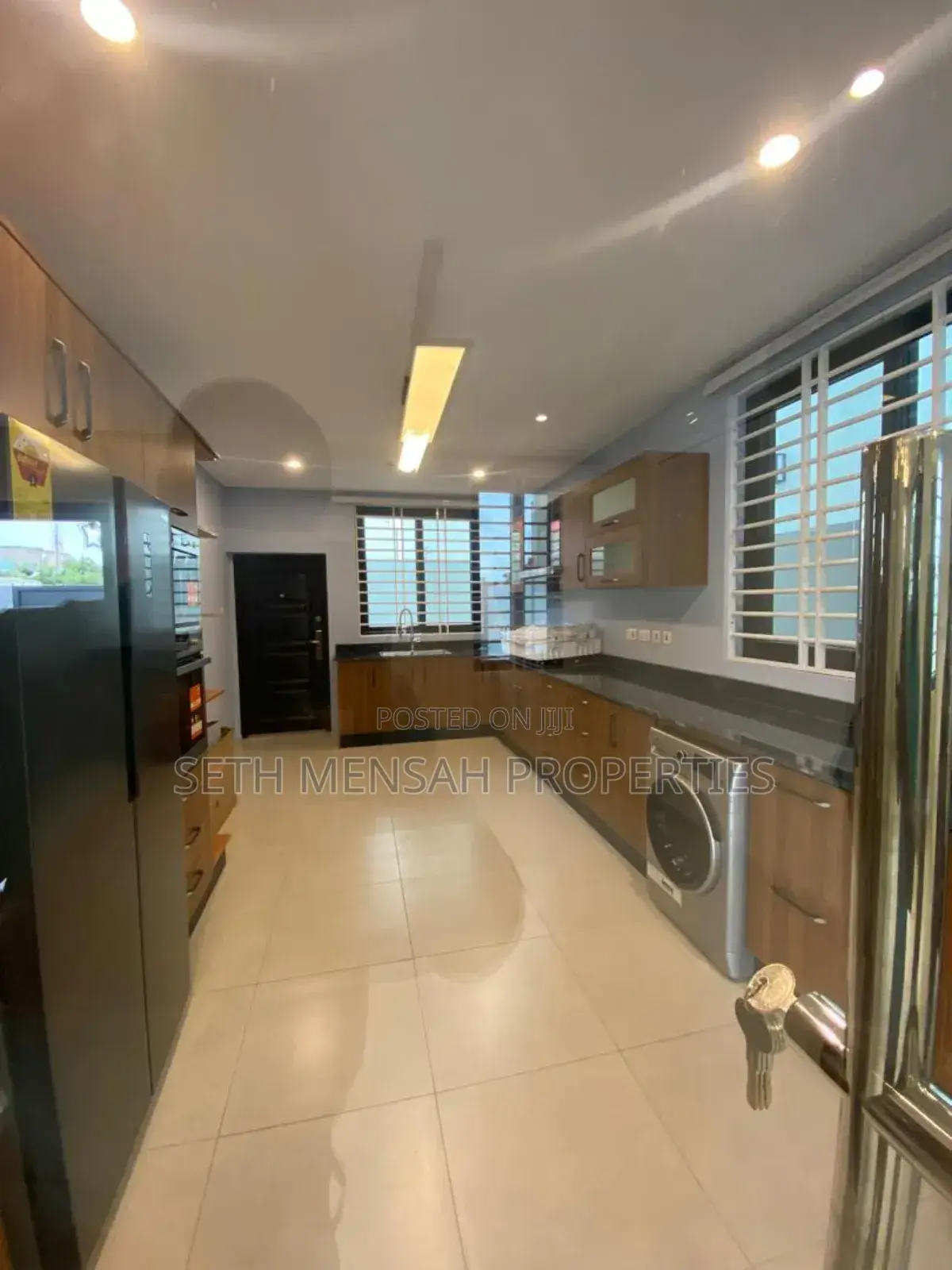 5bdrm House in Skm Properties, Tseaddo for sale