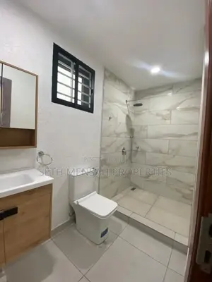 5bdrm House in Skm Properties, Tseaddo for sale