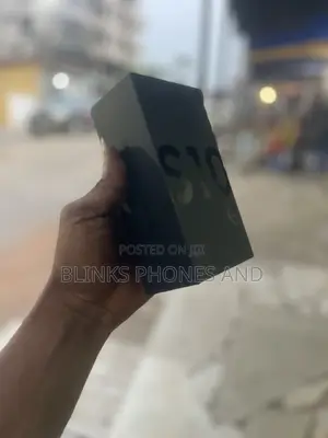 New Samsung Galaxy S10e 128 GB White