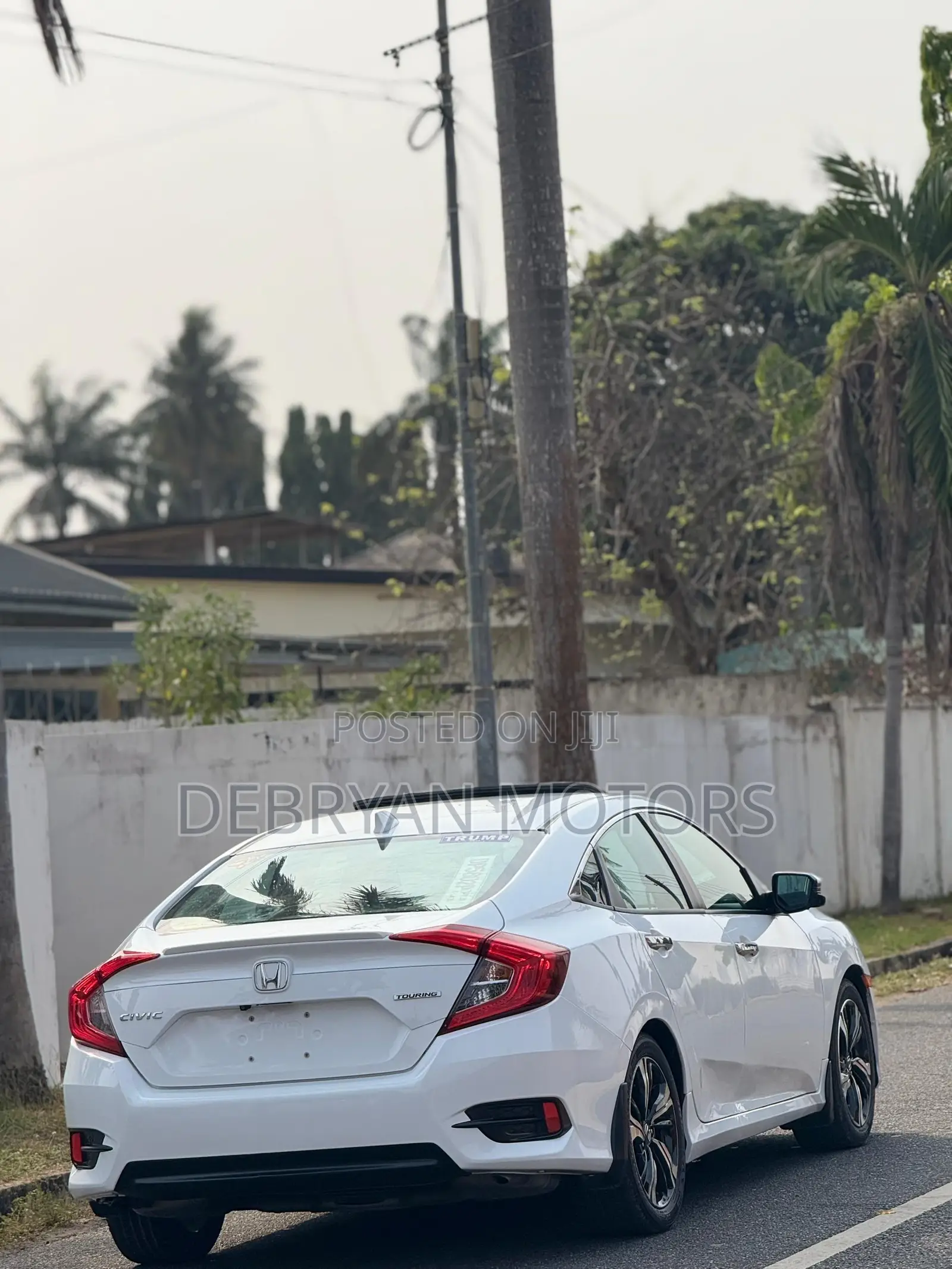 Honda Civic Touring Sedan 2018 White