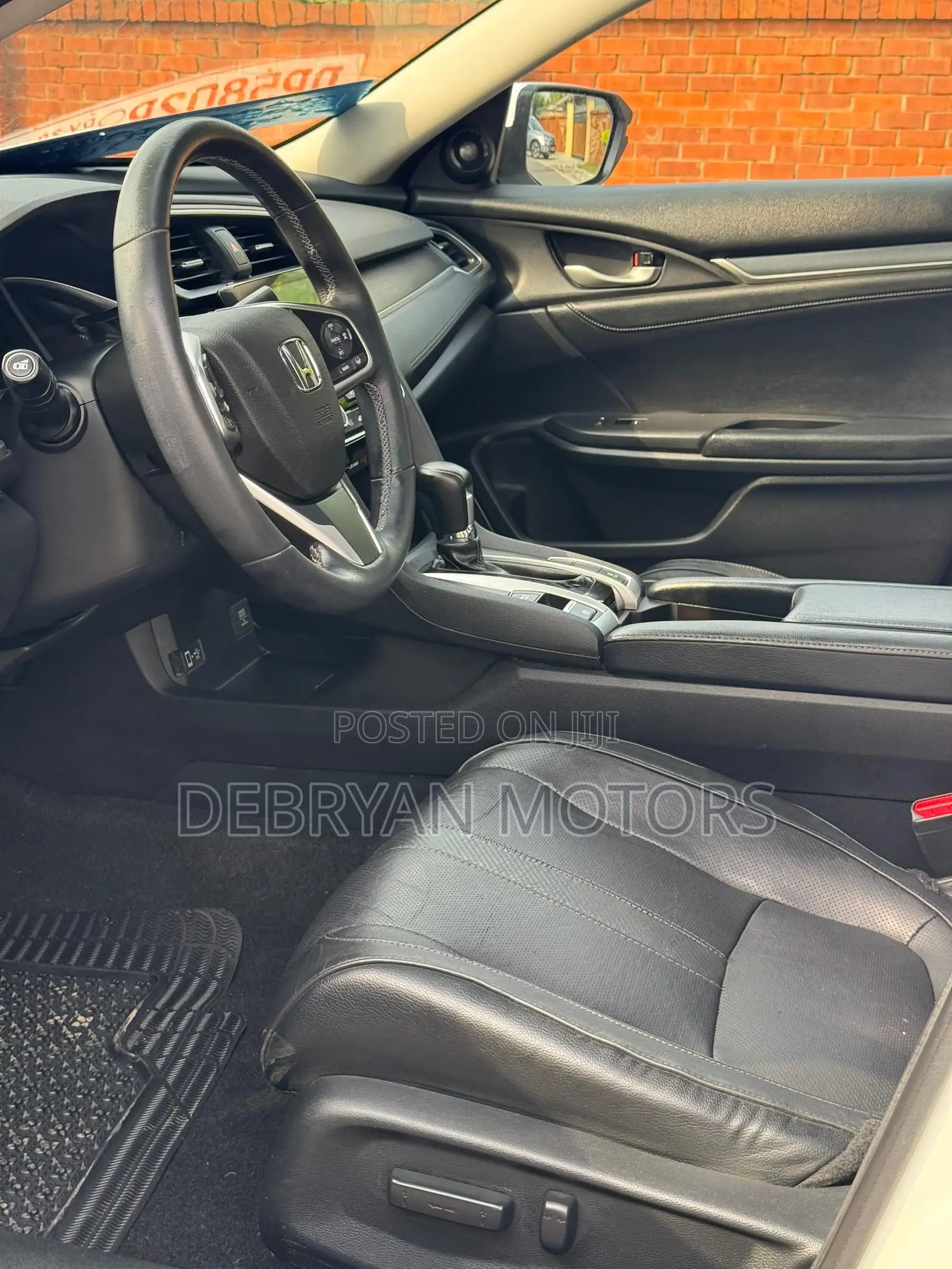 Honda Civic Touring Sedan 2018 White
