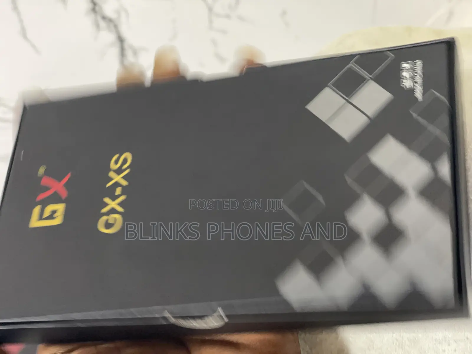 XS Screen.