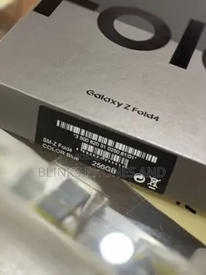New Samsung Galaxy Z Fold4 256 GB Black