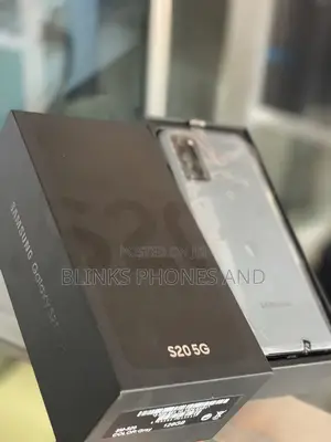 New Samsung Galaxy S20 128 GB Gray