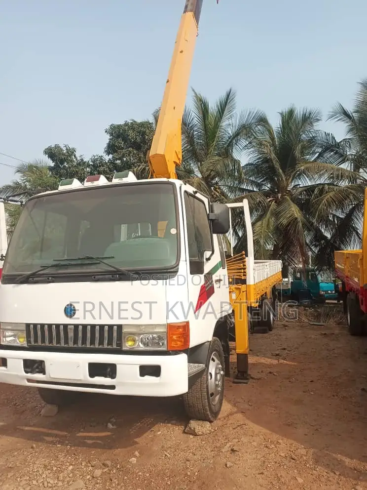 Crane Trucks