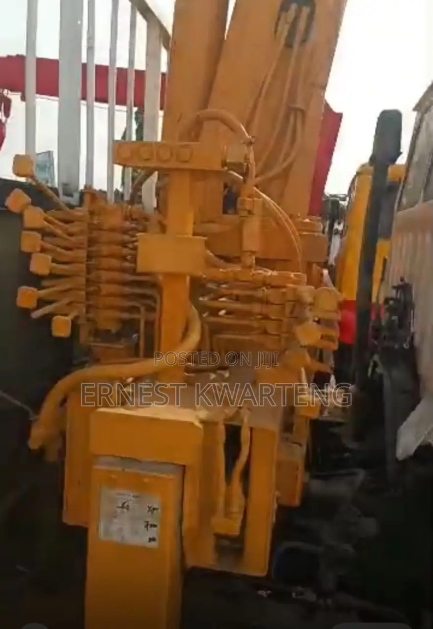 Crane Trucks