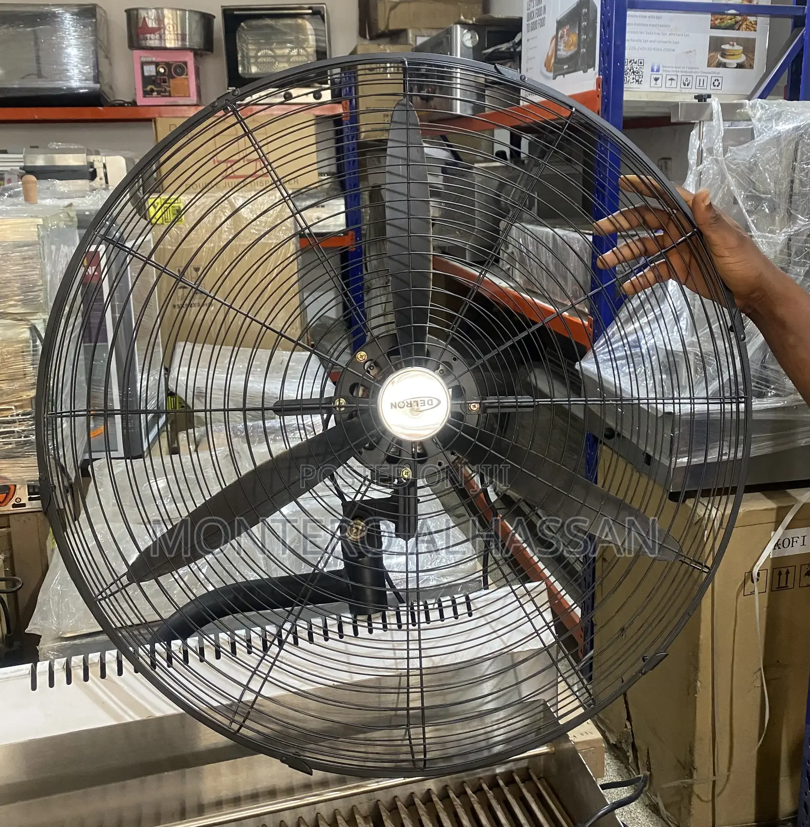 Wall Fan 26 Inches Delron