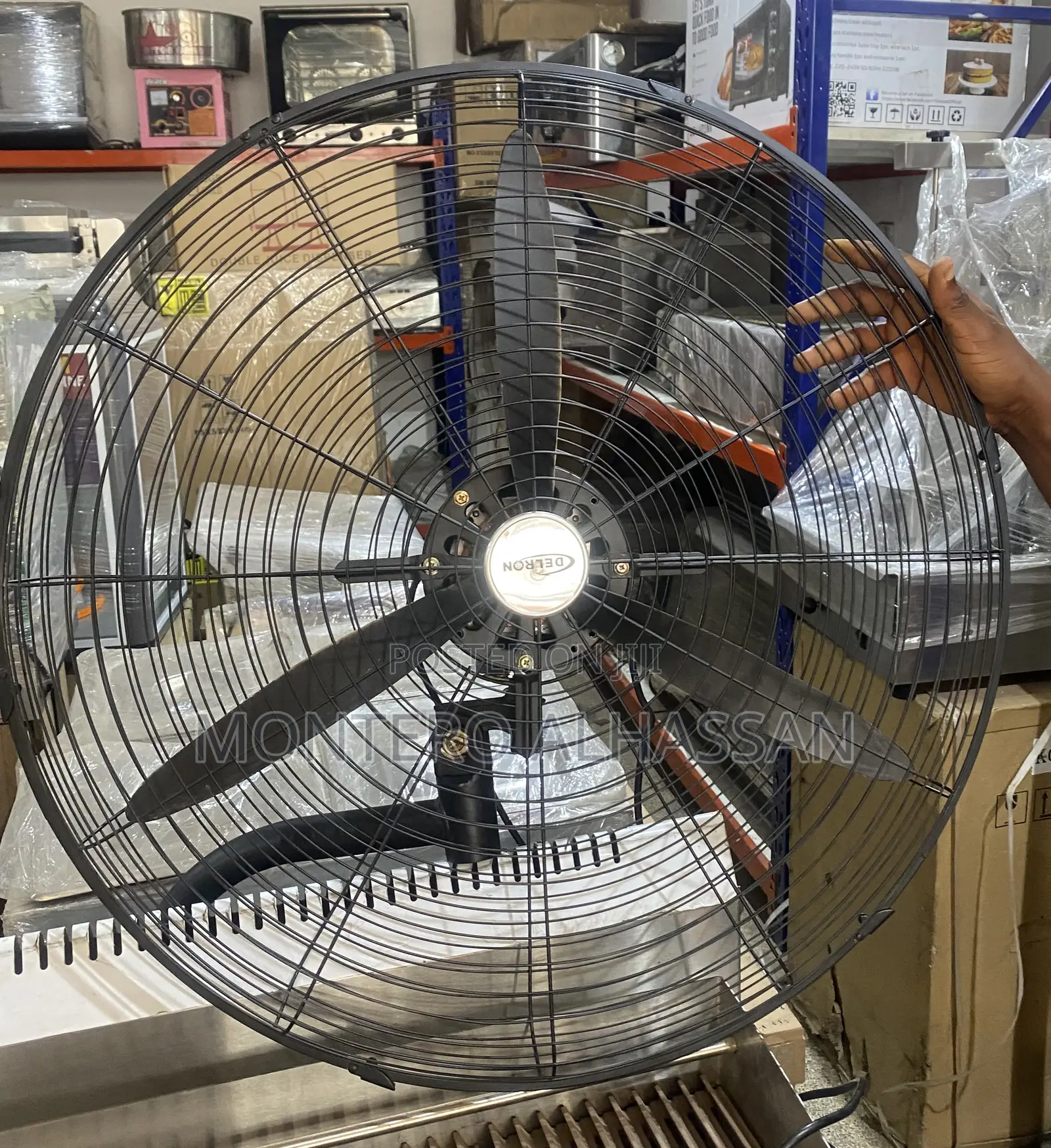 Wall Fan 26 Inches Delron