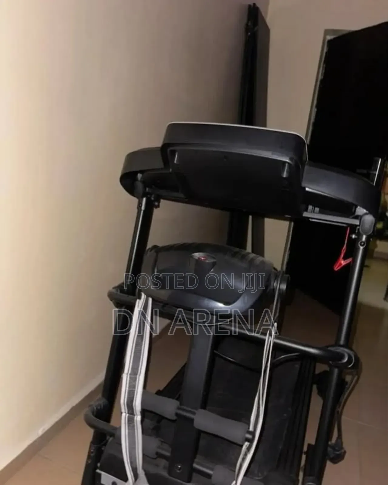 2.5hp Supermax Treadmill With Massager.