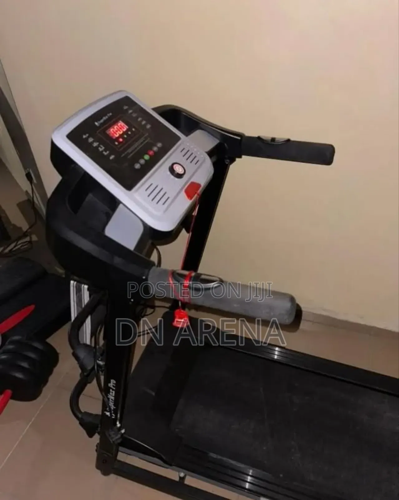 2.5hp Supermax Treadmill With Massager.