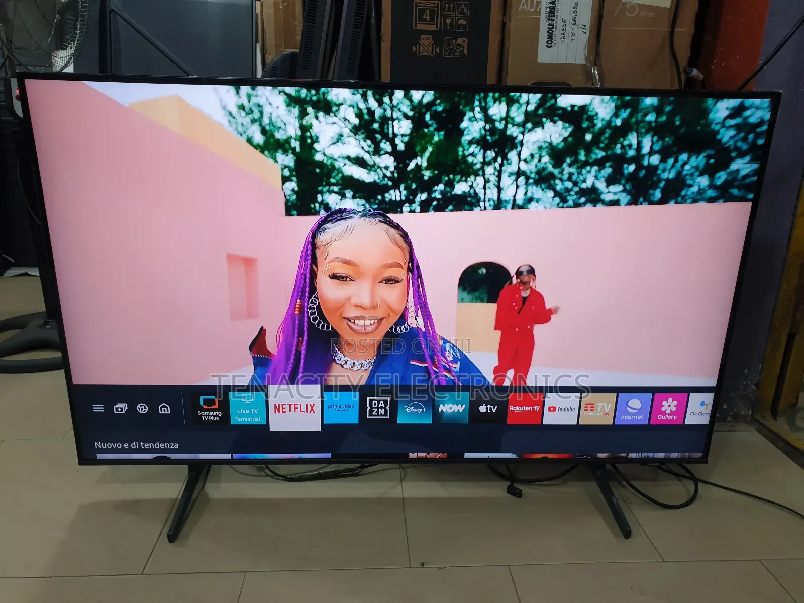 Airslim Qled Samsung 50"Uhd HDR Smart Satellite Tv