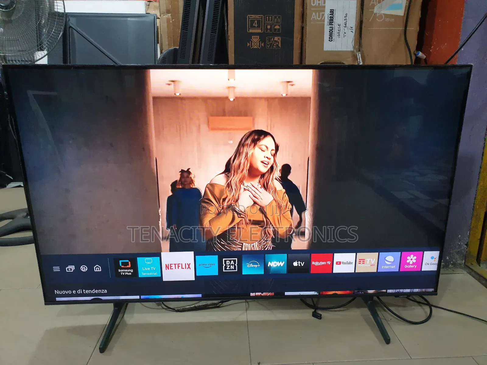 Airslim Qled Samsung 50"Uhd HDR Smart Satellite Tv