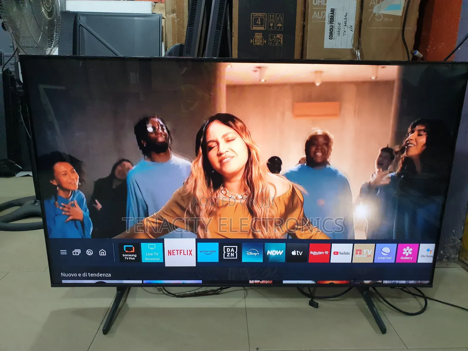 Airslim Qled Samsung 50"Uhd HDR Smart Satellite Tv
