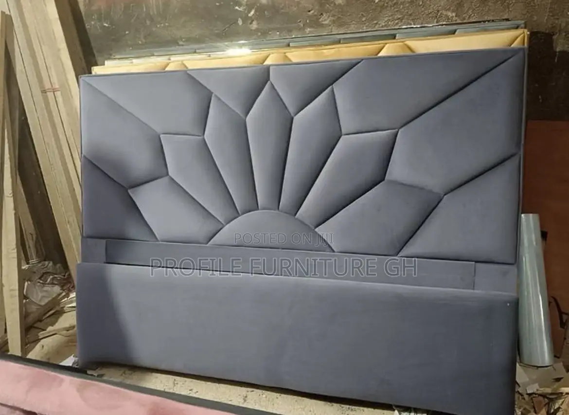 Design Bedframe Queen Size