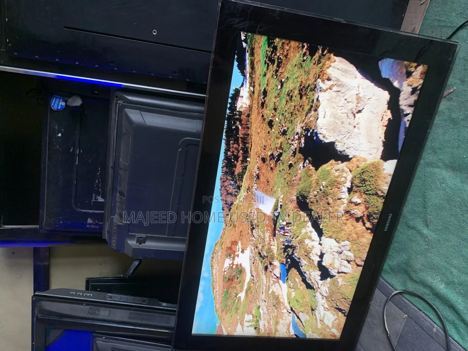 47inches Samsung LCD Digital Tv