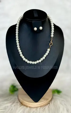 Pearl Necklace Set