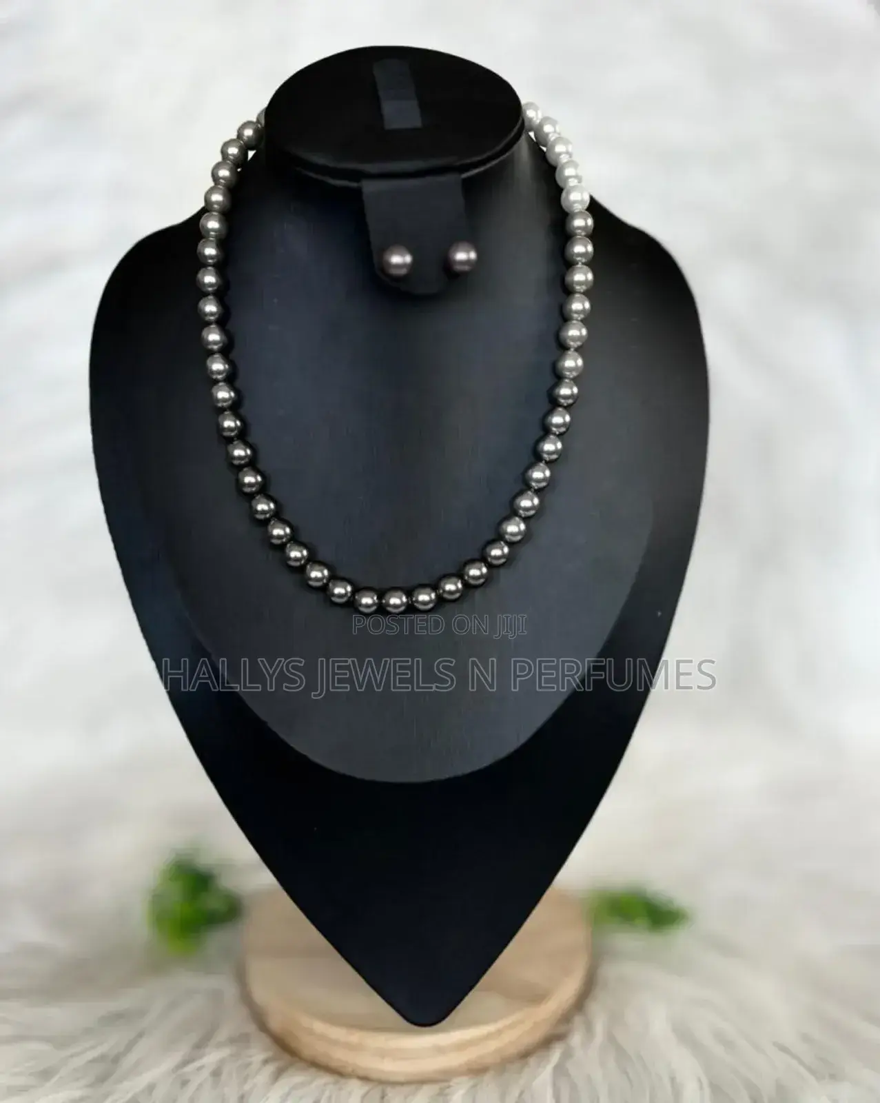 Pearl Necklace Set