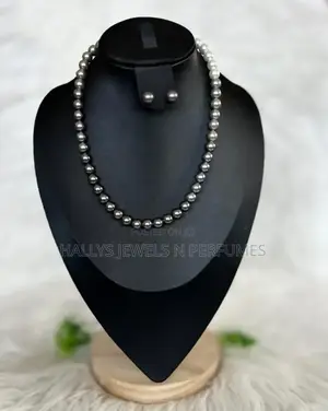 Pearl Necklace Set