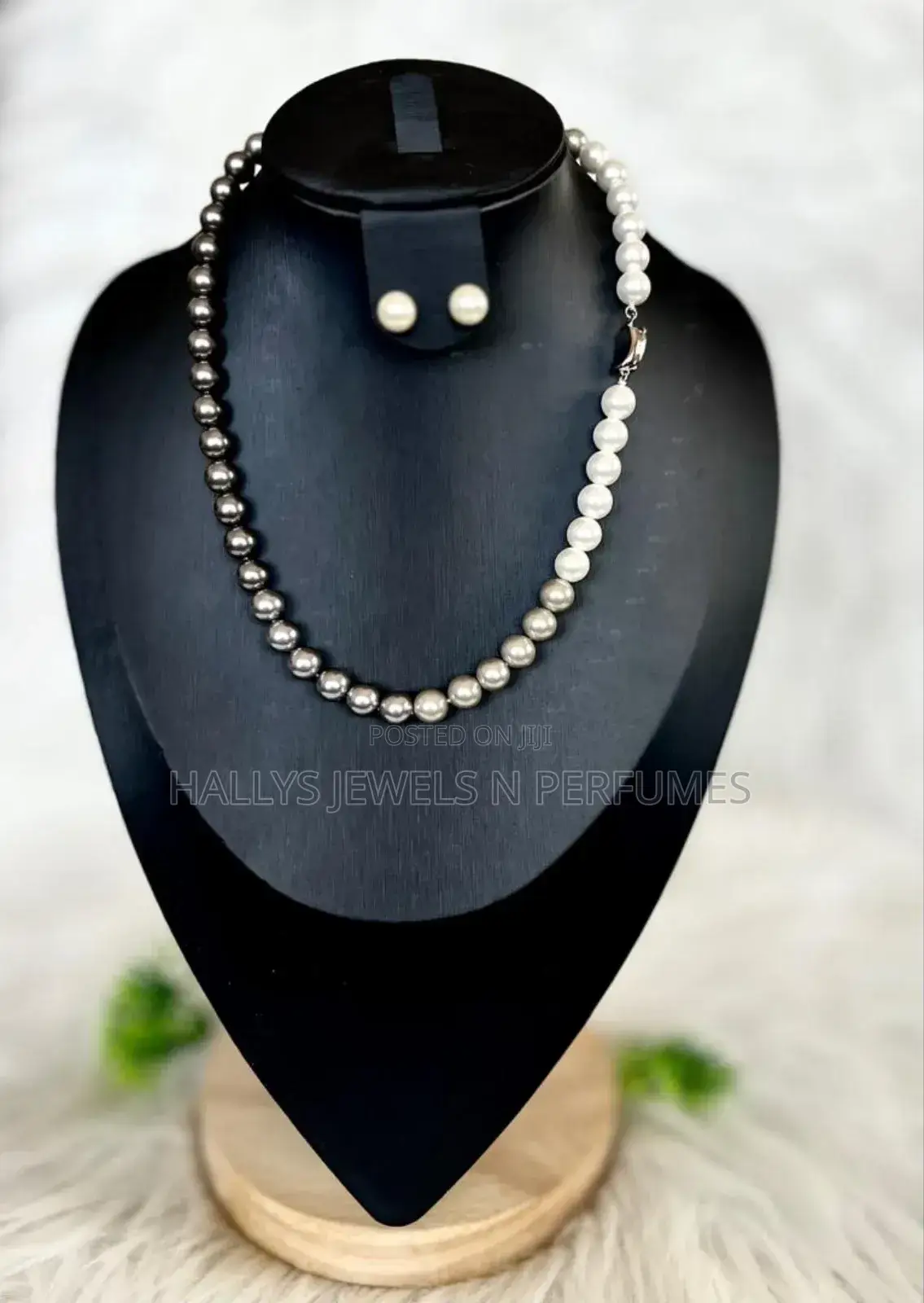 Pearl Necklace Set